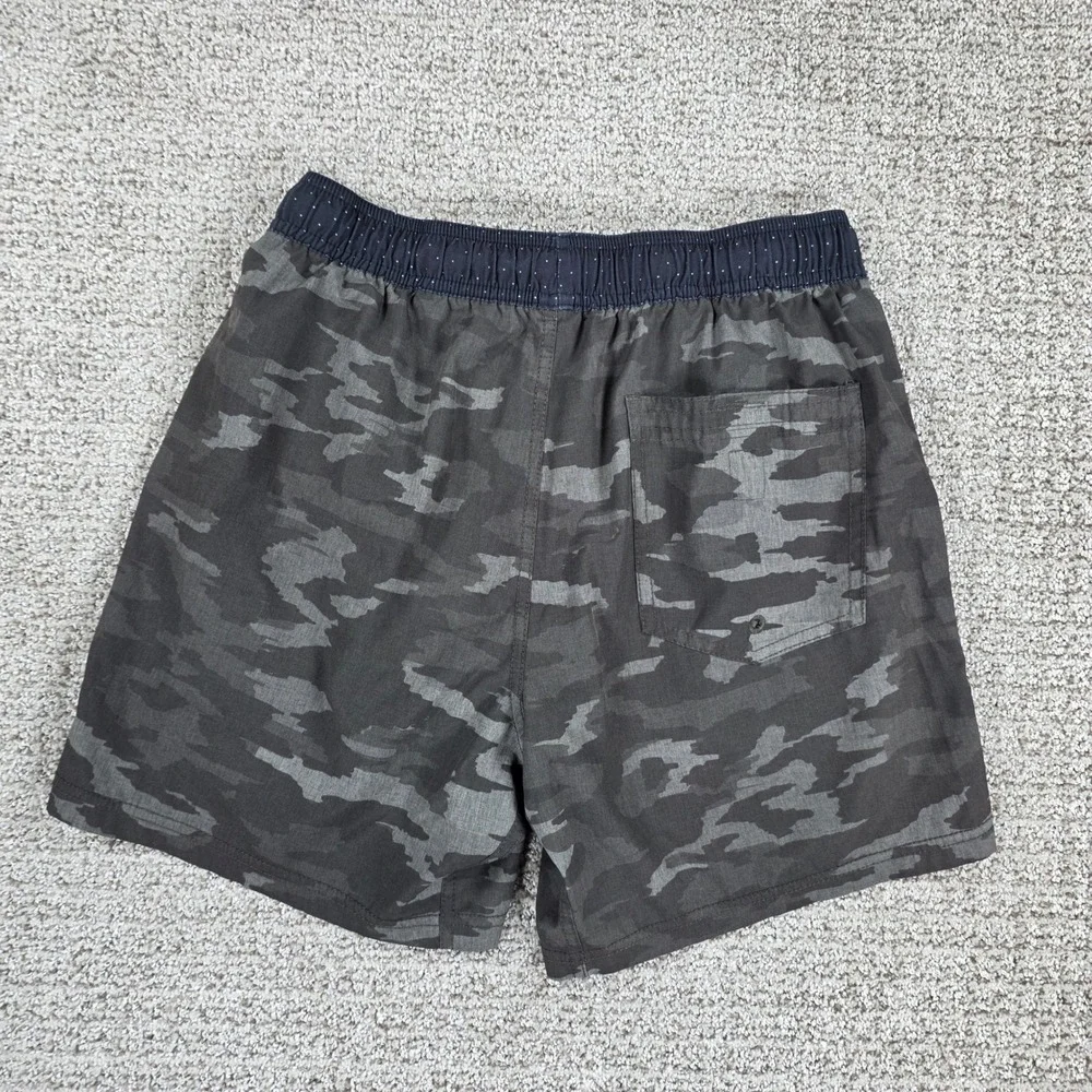 Vuori Mens Kore Short Camo Lined Performance Boardshorts Small 5.5